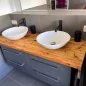Preview: Waschtischunterschrank in grau mit 2 weißen Waschbecken und 2 schwarzen Armaturen auf Waschtischplatte aus Massivholz / Altholz / Gerüstbohlen Farbe honey